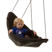 Kanotgunga Svart 153 x 54 cm Nordic Play